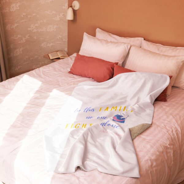 Sherpa blanket "In this family..." - Image 2